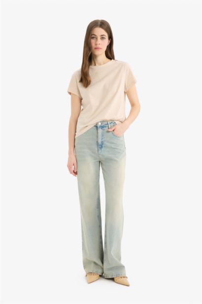 تيشيرت نص كم عادي برقبة مستديرة