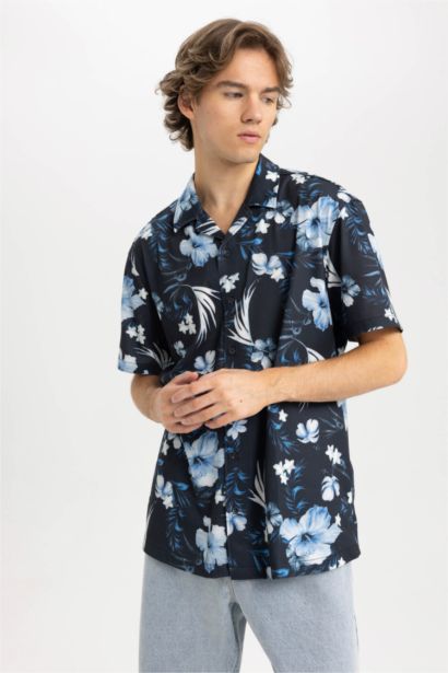 Regular Fit Apache Neck Printed Short Sleeve Shirt
