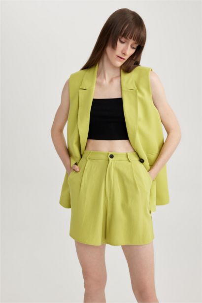 شورت كتان وايد ليج بخصر عالي