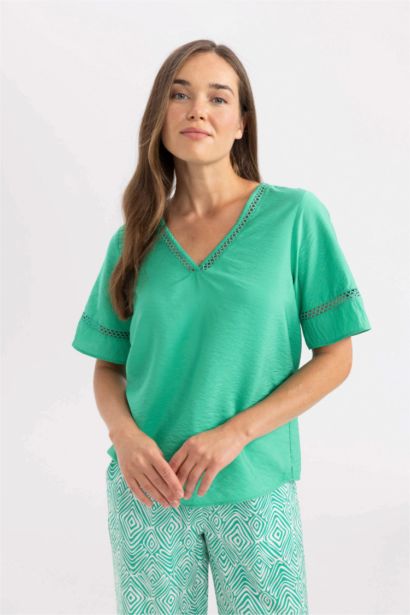 Regular Fit V-Neck Short Sleeve Blouse