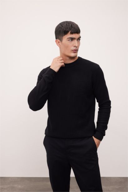 Black Standard Fit Cotton Crew Neck Knitted Pullover