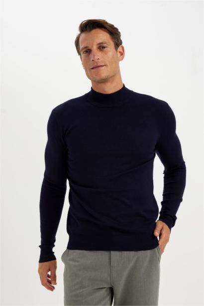 Свитер свободного кроя