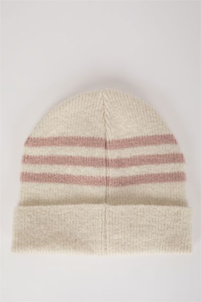 Шапка для женщин