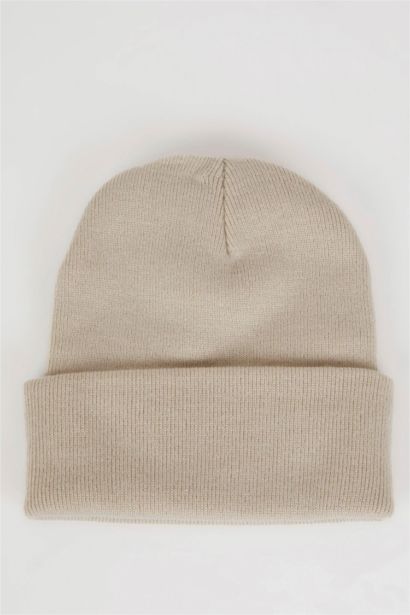 Woman City Themed Woven Labeled Beanie
