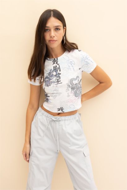 تيشيرت سليم فيت مطبوع نص ردن