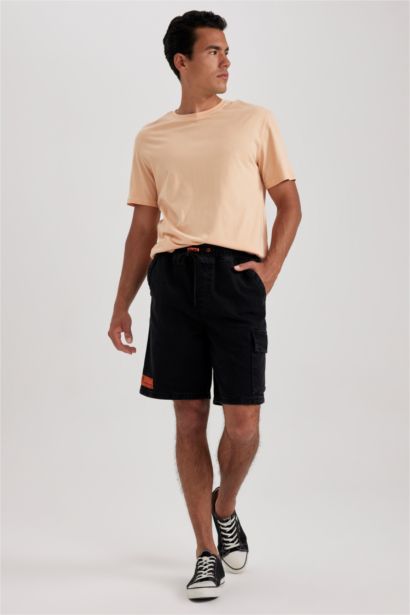 برمودا جينز قصة فضفاضة