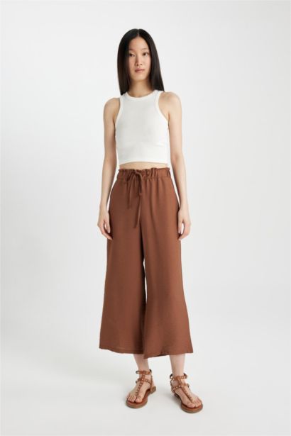 Linen Look Capri with Elastic Waist