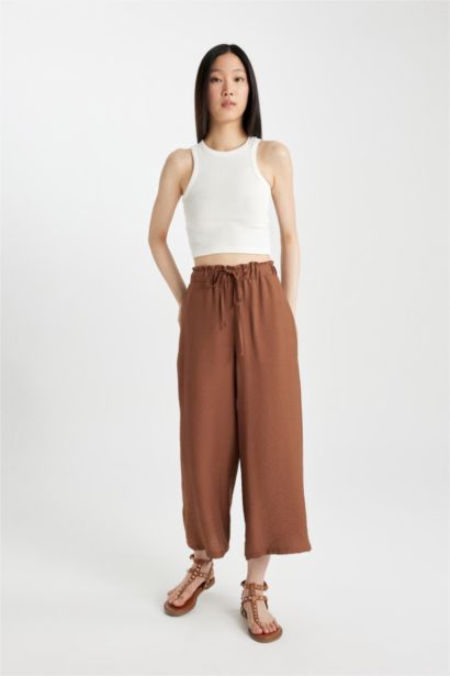 Linen Look Capri with Elastic Waist