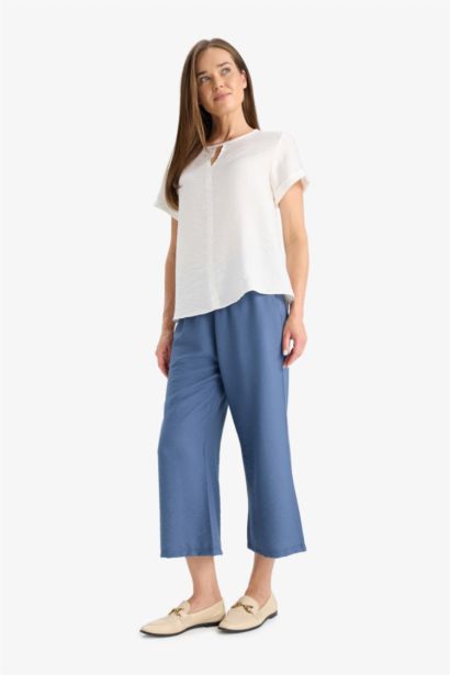 Straight Leg Capri Pants