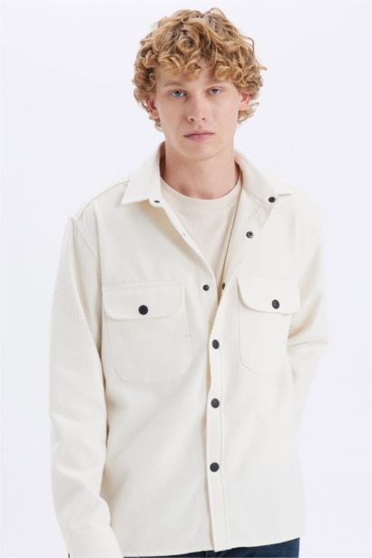 Relax Fit Düğmeli Cepli Uzun Kollu Gömlek