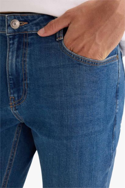 بنطرون جينز سيرجيو قصة عادية وخصر عادي