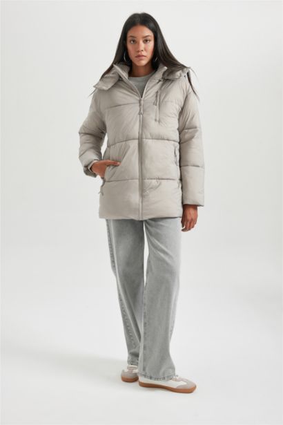 Waterproof Relax Fit Hooded puffer Jacket