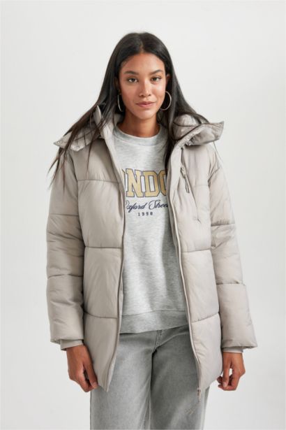 Waterproof Relax Fit Hooded puffer Jacket