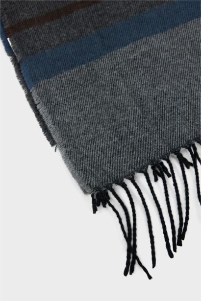 Man Woven Neck Scarf