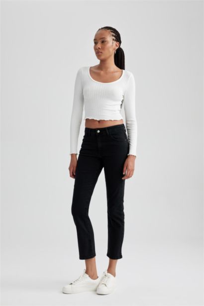 بنطلون جينز سليم فيت طول الكاحل