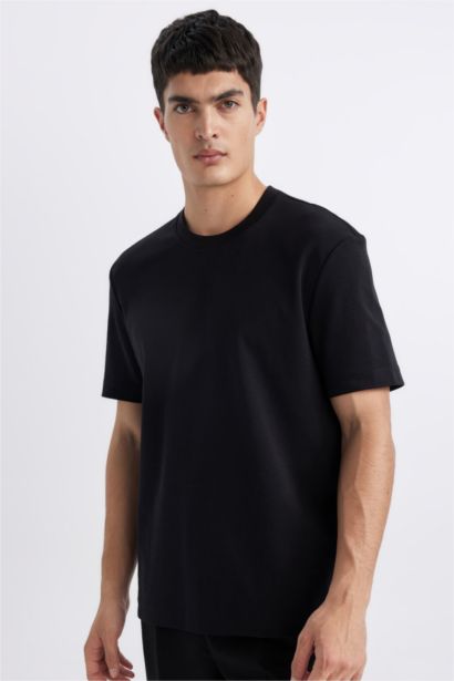 تي شيرت نص ردن قصة عادية بياخة مستديرة