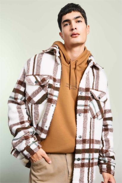 جاكيت قميص كاروهات قصة مريحة بياخة بولو بجيب