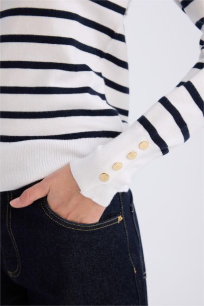 Regular Fit Crew Neck Pullover