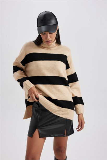 Relax Fit Balıkçı Yaka Çizgili Triko Kazak Tunik