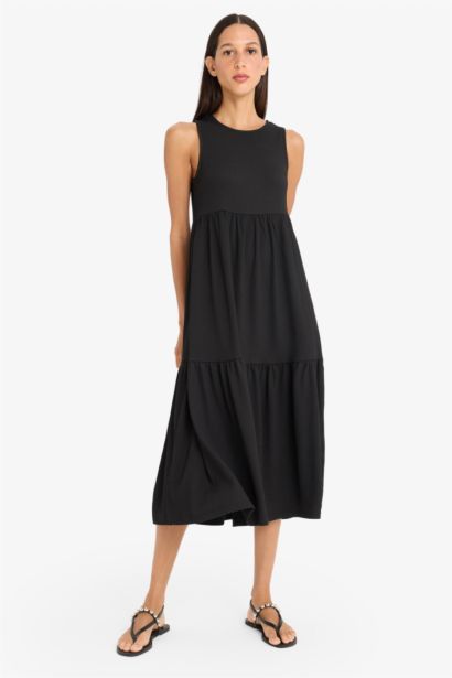 Crew Neck Sleeveless Midi Black Dress