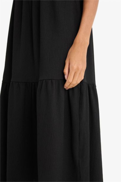 Crew Neck Sleeveless Midi Black Dress