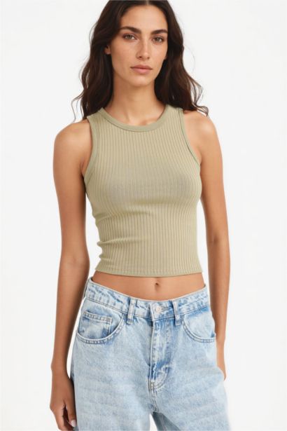 Slim Fit Camisole Halter Collar Tank Top