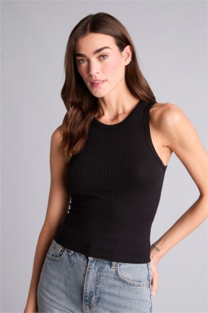 Slim Fit Camisole Halter Collar Tank Top
