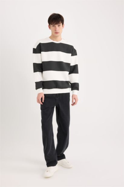 Boxy Fit Sweatshirt