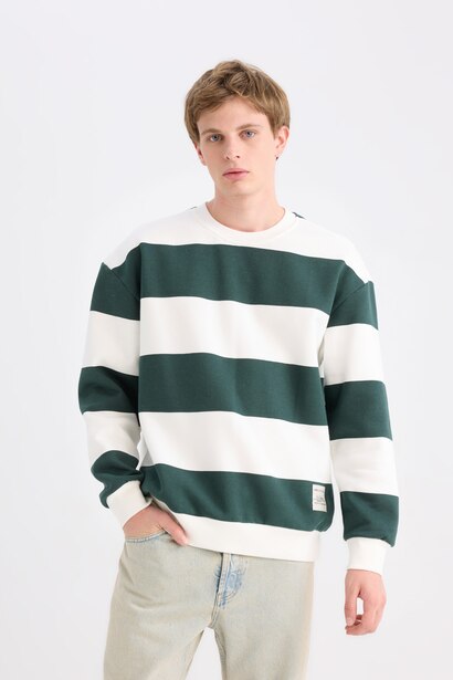 Boxy Fit Sweatshirt