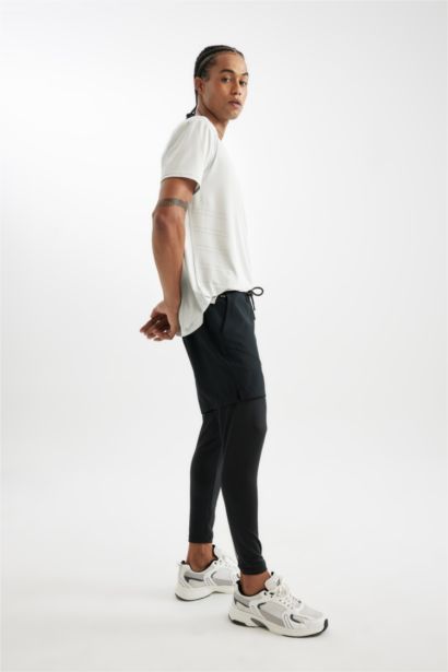 Slim Fit Dar Kesim Sporcu Uzun Taytlı Dokuma Şort