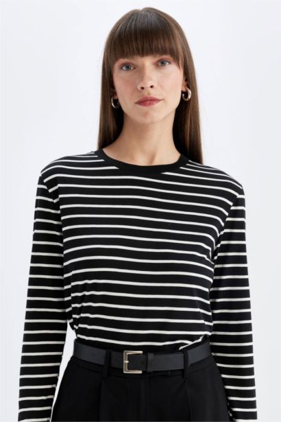 T-Shirt À Manches Longues En Tricot Coupe Régulière Rayé Col Ras Du Cou