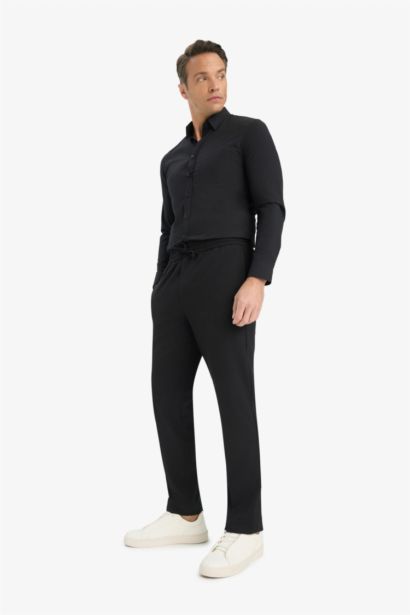 Брюки-джоггеры Jogger Fit с завязками на талии, резинкой, карманами и из мягкой ткани, которая тянется во всех направлениях