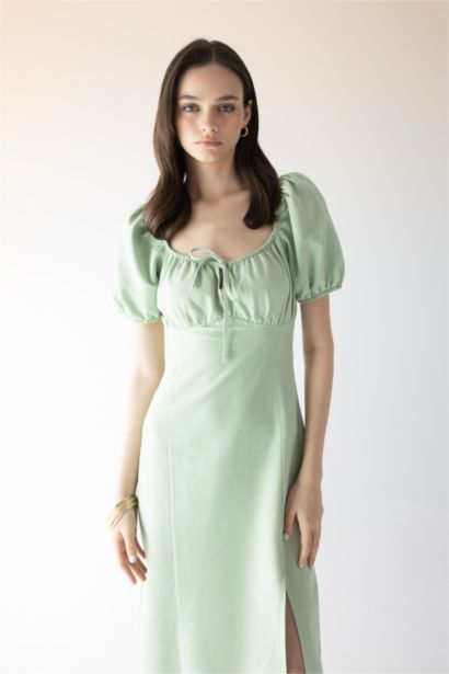 Robe Midi en Lin à Manches Courtes encolure Froncée et Fendue Sur Les Épaules