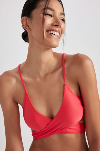 بكيني توب قصة عادية أحمر من Fall in Love