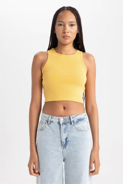 Fıtted Halter Yaka Atlet