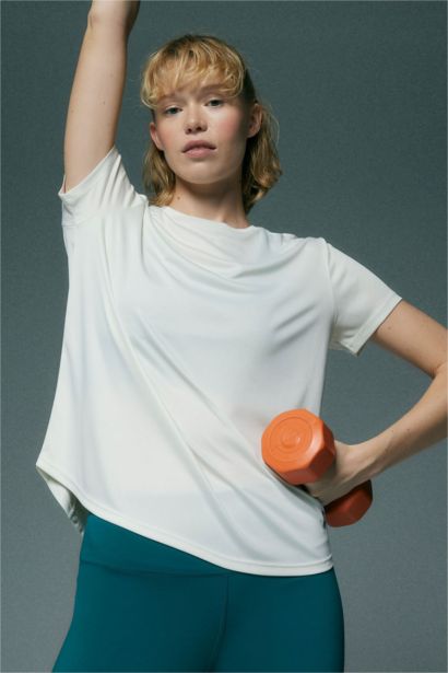 Comfort Fit Crew Neck Sports T-Shirt