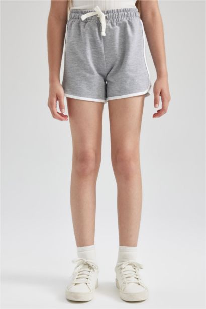 شورت بناتي قصة عادية