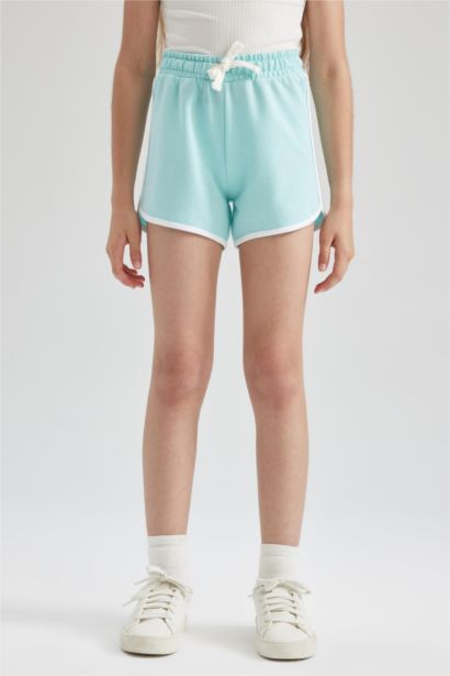 شورت قصة عادية