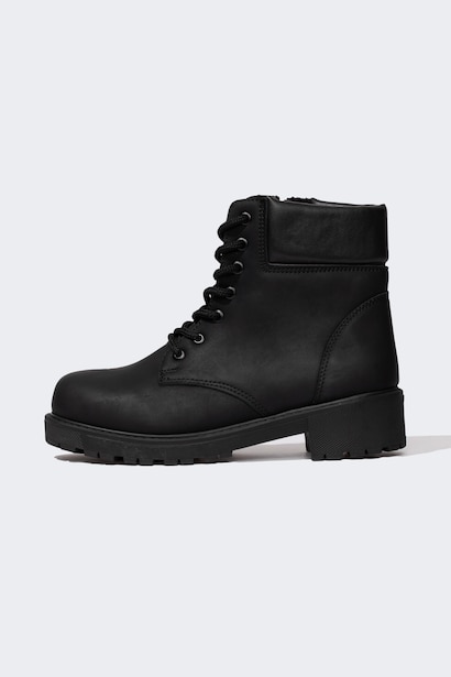 Women Lace-Up and Zippered Thick Sole Winter Faux Leather Boots
