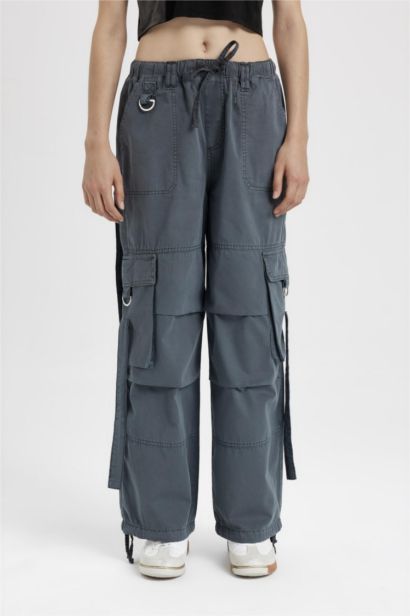 Wide Leg Gabardine Cargo Pants