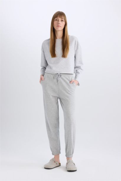 Regular Fit Crew Neck Knitted Tops