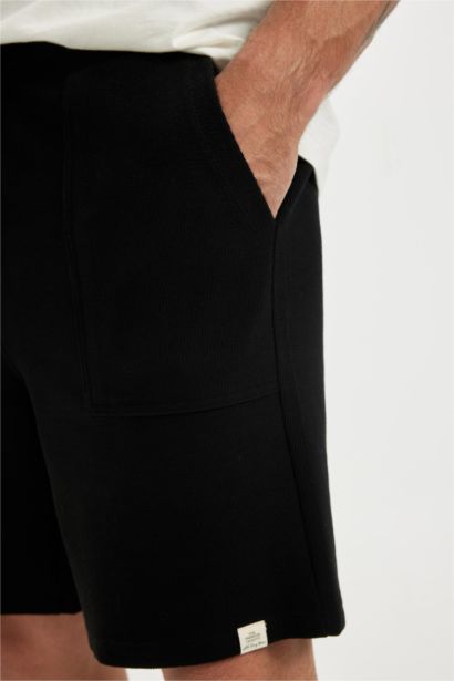 Slim Fit Elastic Waisted Shorts