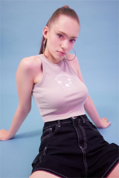 تيشيرت كت مضلع سليم فيت برقبة مستديرة