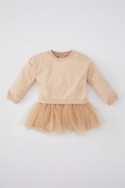 فستان بناتي منقط قماش رقيق قصة عادية وكم طويل