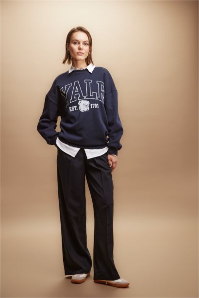 Світшот оверсайз з круглим вирізом Yale University з принтом з товстої тканини для жінок