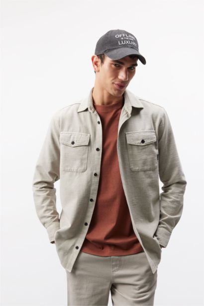 Chemise en coton à manches longues et coupe régulière