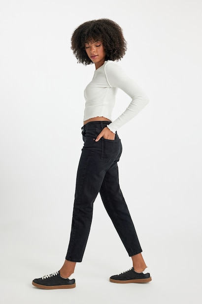 بنطلون جينز