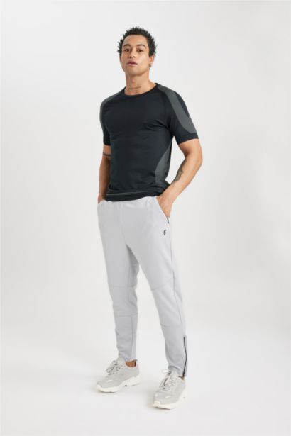 DeFactoFit Slim Fit Crew Neck T-Shirt