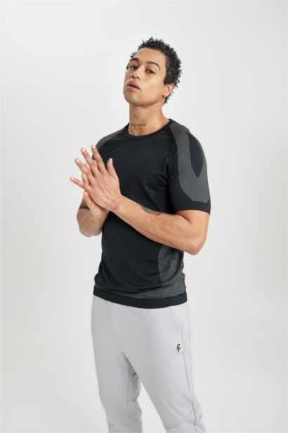 DeFactoFit Slim Fit Crew Neck T-Shirt