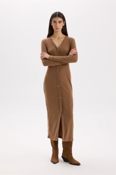 Bodycon Vücudu Saran Basic Düz V Yaka Düğmeli Fitilli Kaşkorse Midi Uzun Kollu Elbise